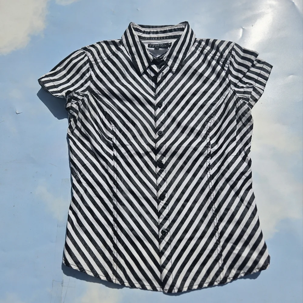 Tripp NYC Black & White Top Y2k Early 2000s Short Sleeve Button Down Goth Tripp - Picture 3 of 12